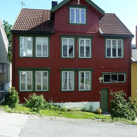 Red Old House Tromso Apartment Ruang foto